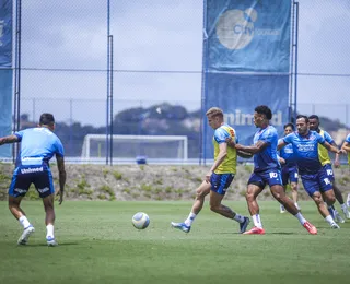 Rogério Ceni comanda treino com presença da equipe sub-20