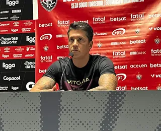 "Somos uma equipe que aprendeu a sofrer", diz Carpini durante coletiva