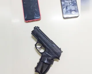 Suspeito de roubos é preso com réplica de pistola em Itabuna