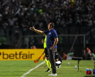 "Temos que tirar lições", analisa Ceni após derrota do Bahia