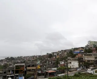 Traficante morre e PM apreende fuzil após tiroteio na Subúrbio de Salvador