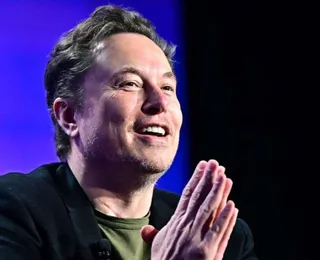 Tentativas de Musk ir à Marte fracassam após explosão de foguetes