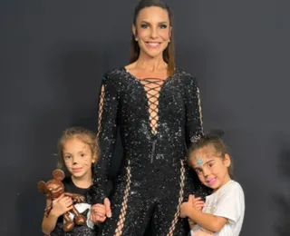 Vídeo: Ivete leva filhas para cinema e movimenta shopping em Salvador