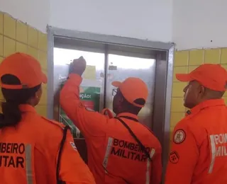 Vídeo: cinco estudantes ficam presos em elevador do IFBA