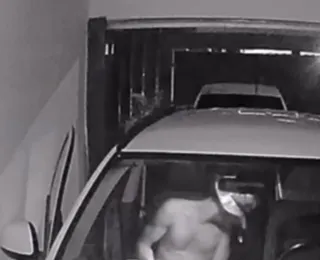 Vídeo: homem é flagrado invadindo casa na Praia do Flamengo