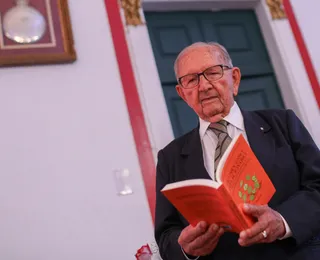 Historiador pernambucano lança livro sobre Inflação e Economia Nacional