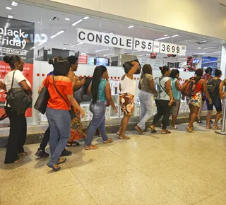 A Black Friday e o impacto do 13º salário na economia - Imagem