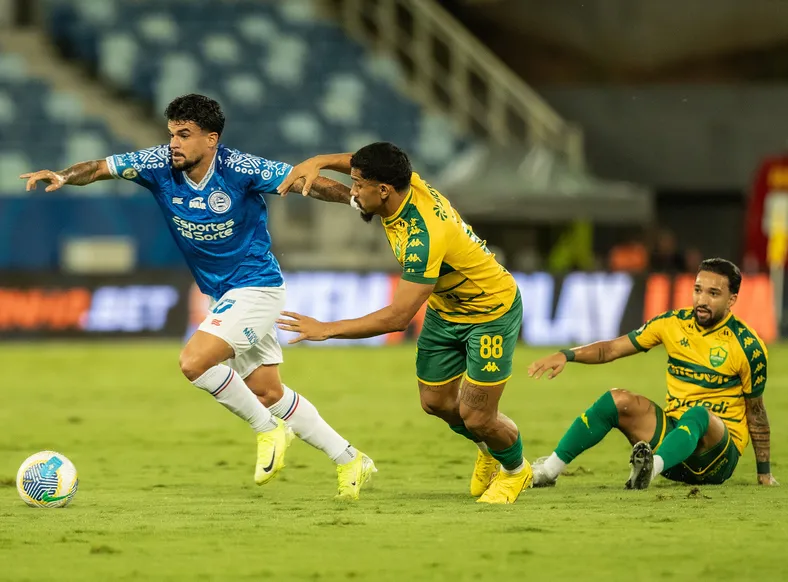 Cauly destaca atuação de Lucho Rodríguez em triunfo do Bahia: "Decisivo" - Imagem