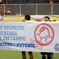 Ação no Ba-Vi 500 busca combater violência contra a mulher; entenda imagem