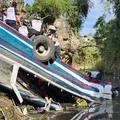 Acidente de ônibus deixa ao menos 52 mortos na Guatemala imagem