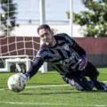 Adson Batista abre o jogo sobre Ronaldo no Bahia: "Quer jogar Série A" imagem