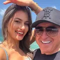 Amado Batista dá beijão em namorada em viagem a Fernando de Noronha imagem