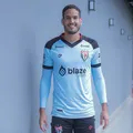 Bahia encaminha acerto com ex-goleiro do Vitória imagem