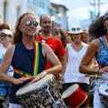 Batuque “internacional” agita o carnaval do Santo Antônio Além do Carmo imagem