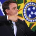Bolsonaro mira 2026 e tenta mudar Lei da Ficha Limpa imagem