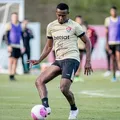 Carpini sai em defesa de Carlos Eduardo e pede apoio da torcida imagem