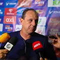 Ceni reclama de gramado da Juazeirense e diz que Bahia ainda vai reforçar o elenco imagem