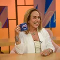 Cissa Guimarães confessa amor pela Bahia e celebra 40 anos do Sem Censura imagem