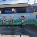 Criança cai em creche, sofre traumatismo e é colocada para dormir imagem