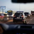 Criança de 11 anos escapa de estupro mordendo agressor imagem