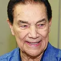 Divaldo Franco volta a ser internado com infecção urinária imagem