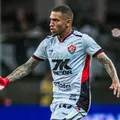 Empresário de Esteves critica postura do Vitória: "Volta da escravatura" imagem