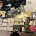 Entenda como bancos digitais eram usados para lavar bilhões de reais do PCC imagem