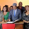 Governador autoriza reajuste salarial para professores de universidades imagem