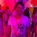 Guilherme Bellintani é flagrado curtindo a pipoca de BaianaSystem imagem