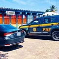 Homem troca terreno na praia por carro de luxo roubado e é preso imagem