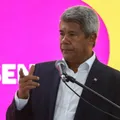 Jerônimo Rodrigues reage após aceno de Carlos Muniz; confira imagem