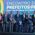 Jerônimo participa da abertura do Encontro de Novos Prefeitos imagem
