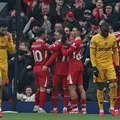 Liverpool vence e mantém liderança; Tottenham afunda United imagem