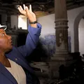 Margareth Menezes visita igreja após tragédia e anuncia obras imagem