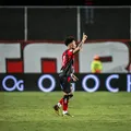Matheuzinho volta a jogar 90 minutos, mas frisa: "Ainda não estou 100%" imagem
