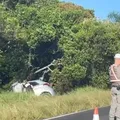Mulher morre atropelada ao pedir ajuda após acidente de carro imagem