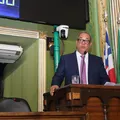 Muniz exonera 25 assessores ligados a Geraldo Jr da Câmara Municipal imagem