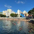 Na contramão dos ambulantes, banhistas apoiam praias sem cadeiras imagem