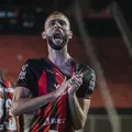 Nas redes sociais, rubro-negros repercutem a saída de Wagner Leonardo imagem