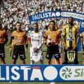 Neymar tem estreia discreta como titular no empate do Santos imagem
