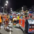 Nos passinhos orgânicos, minitrio leva música e aula de dança na Barra imagem