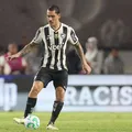 Novo zagueiro do Vitória chega a Salvador nesta terça-feira imagem