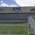Pacientes ficam cegos após equipe trocar soro por produto de limpeza imagem
