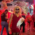 Pernambucano curte a folia com fantasia de personagem icônica imagem