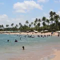 Praias de Guarajuba são espaços de terapia para os frequentadores imagem