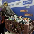 Quanto ganha um catador de latinhas no Carnaval? Entenda como é a venda imagem