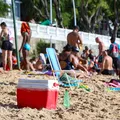 Após polêmica na Barra, Semop pede equilíbrio entre praias livres e ambulantes imagem