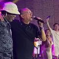 VÍDEO: Galvão Bueno e Ronaldinho dançam É o Tchan com Rafa Moreira imagem