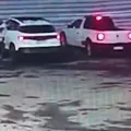 Vídeo: veja momento em que PM é baleado por assaltante em Salvador imagem