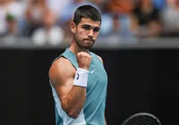 Alcaraz e Djokovic avançam no Australian Open; Fonseca busca vaga